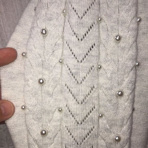 Ann Taylor L Silver Gray Cable Knit Pearled Sweater - Picture 7 of 12